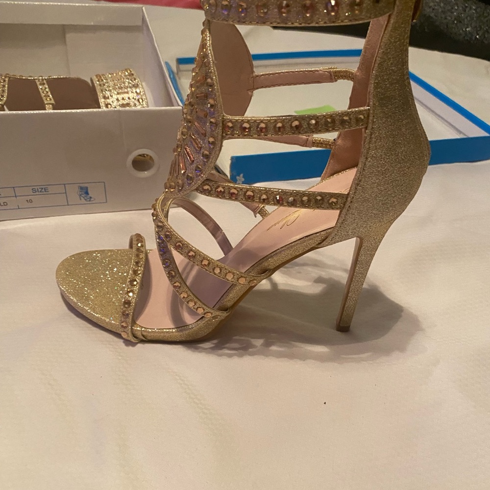 Size 10 blinged out heels